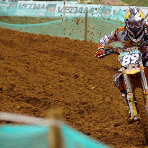 官方娱乐平台-红牌风暴，维尼修斯染红引爆争议，马竞趁势逆转揭示足球的残酷美学，维尼修斯染红引爆争议，马竞逆转诠释足球残酷美学