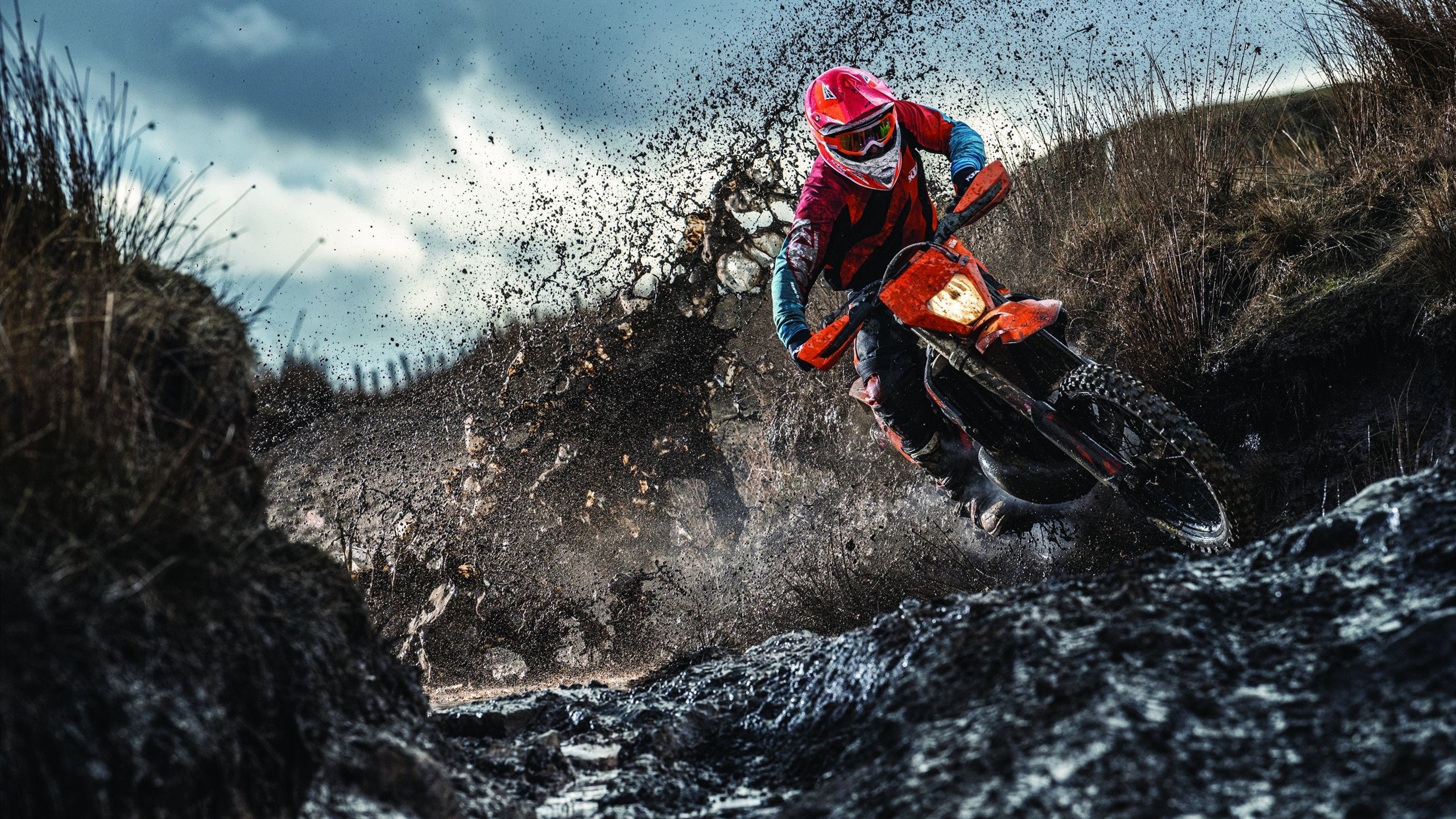 巅峰对决，哈兰德与萨拉赫的G2分钟激战，逆转悬念令胜负难料！哈兰德萨拉赫G2分钟巅峰对决，逆转悬念拉满，胜负难料！